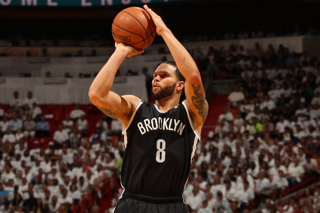 Deron Williams Has a Trade Bonus That's Completely Irrelevant