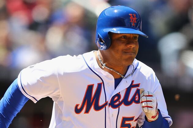Bobby Abreu Steals His 400th Base, Joins a Pretty Cool Club