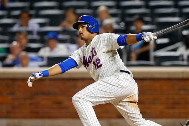 Lagares Exits vs. Phillies with Right Rib Cage Pain