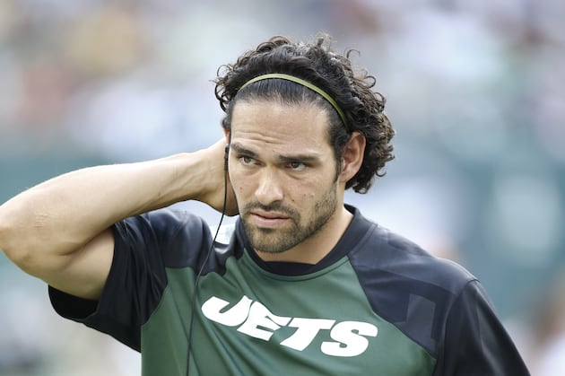 Eagles Offer Sanchez a Chance to Start over