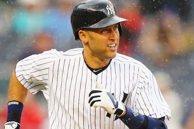Yankees' Derek Jeter Nearly Gives Fan Fair Ball in Loss to Mariners