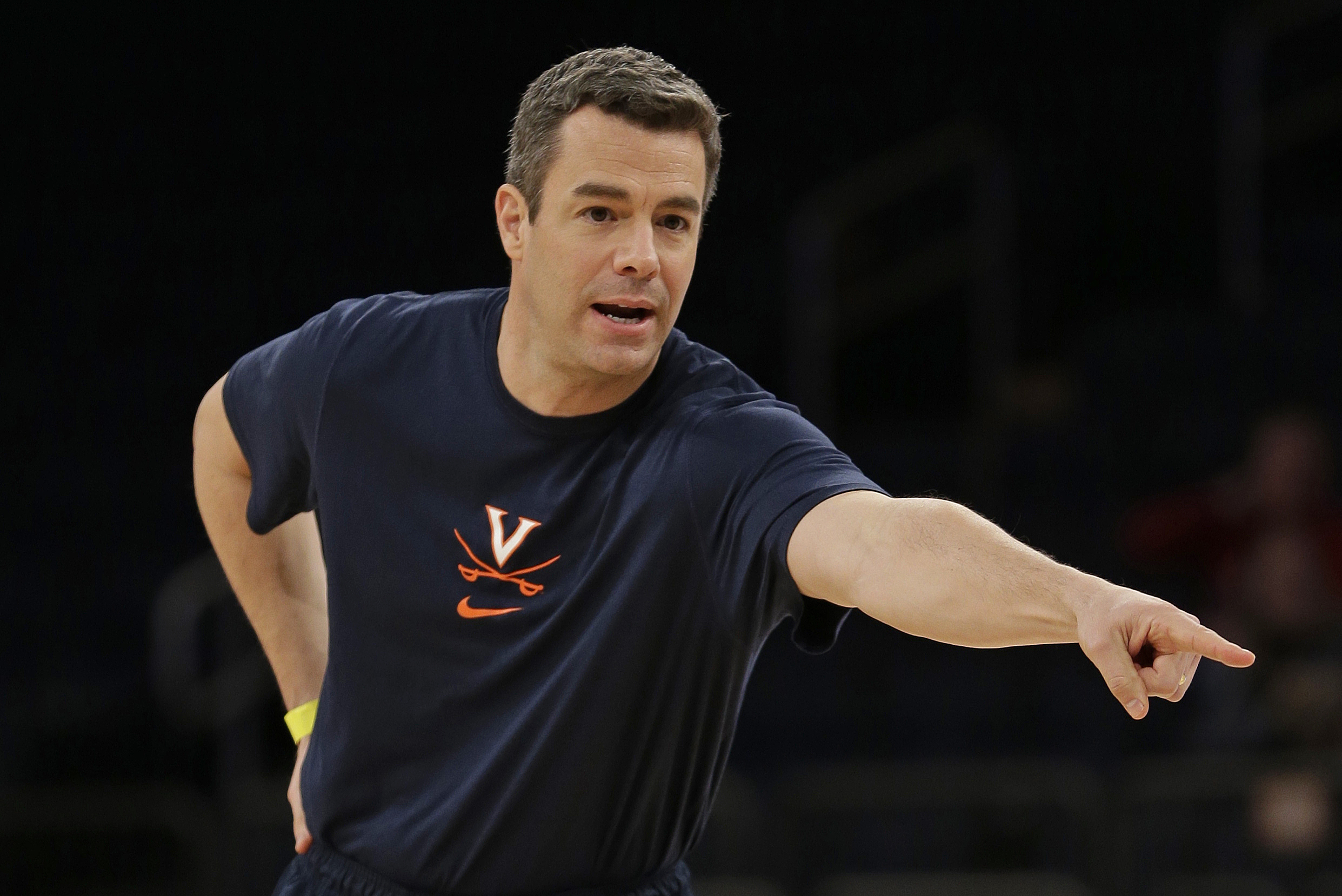 Tony Bennett Signs 7 Year Contract With Virginia Cavaliers Bleacher Report 5226