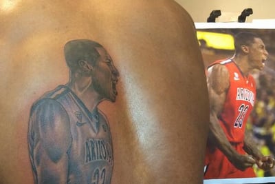 Arizona's Hollis-Jefferson Inks Image of Self on Back