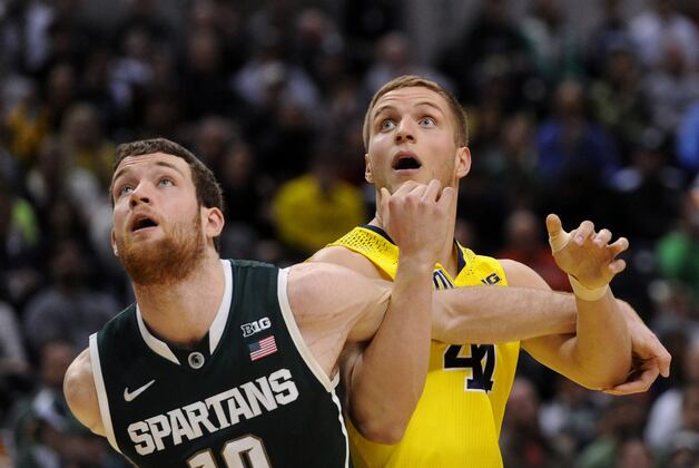 Michigan F Bielfeldt Has Hip Surgery