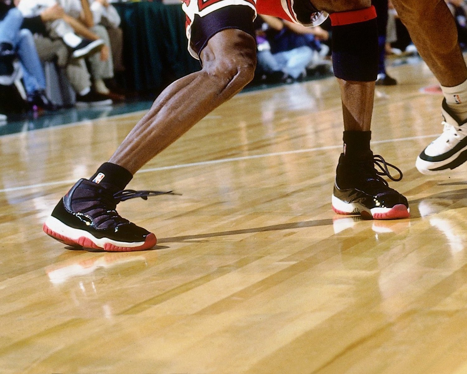 Eric Snow Auctioning off Michael Jordan's Game Shoes from 1996 NBA