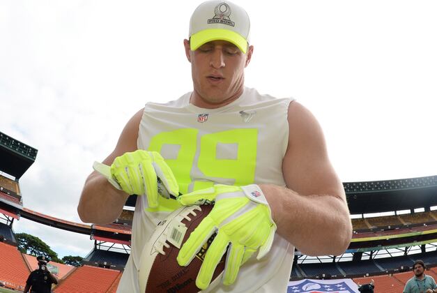 No 20-20-20 Talk, Plastic Surgery for 'Team-First' J.J. Watt
