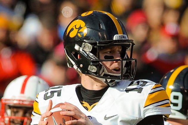 Iowa Paying More Than Longhorns to Play Dan McCarney in Football
