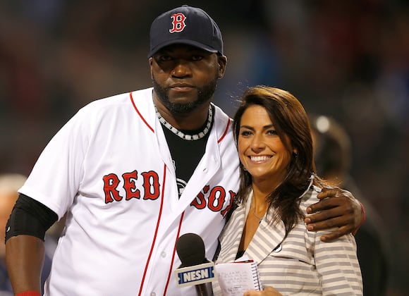 Jenny Dell Signs on with CBS as NFL Sideline Reporter