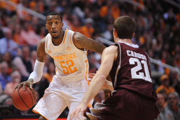 Tennessee Basketball Transfer A.J. Davis Commits to Central Florida