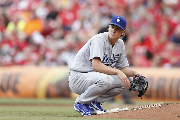 Greinke Strong After Early Stumble, but Bats Quiet