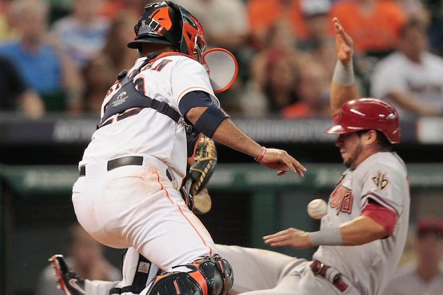 Carter's Homer Gives Astros 5-4 Win over Arizona