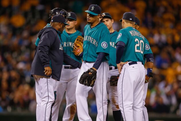 Rangers Sneak Past Hernandez, M's in Ninth