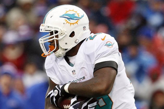Should Lamar Miller Start over Knowshon Moreno in 2014?