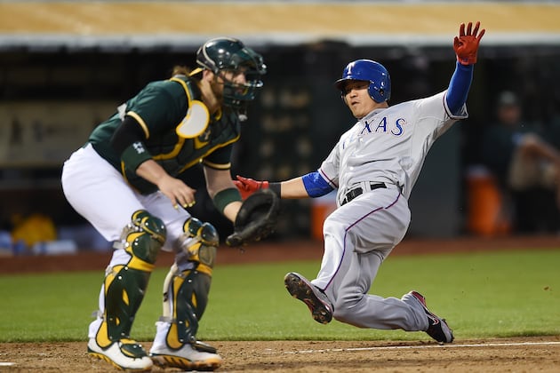 Rangers Hit 4 HRs in 14-8 Win over A's