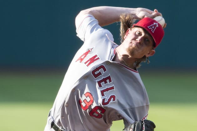 Jered Weaver Hurt by Long Ball in Los Angeles Angels' Loss to Cleveland