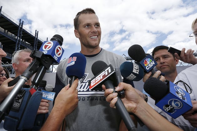 No Surprise: Brady Outdoes Garoppolo