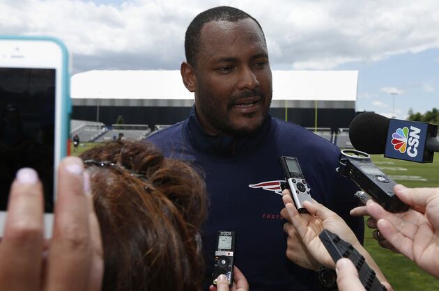 Veteran Will Smith Settles in with Pats
