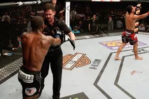 Jason High é suspendido por um ano