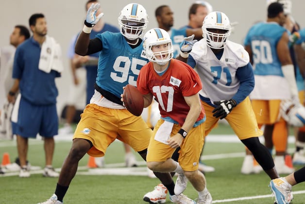 Branden Albert Admits Dolphins O-Line Has Work to Do