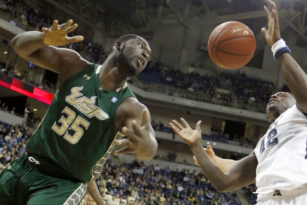 Report: USF C Jordan Omogbehin Will Transfer
