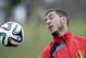 Eden Hazard eyes the ball during a training session of Belgium in Mogi Das Cruzes, Brazil, Thursday, June 19, 2014. Belgium play in group H of the 2014 soccer World Cup. (AP Photo/Andrew Medichini)