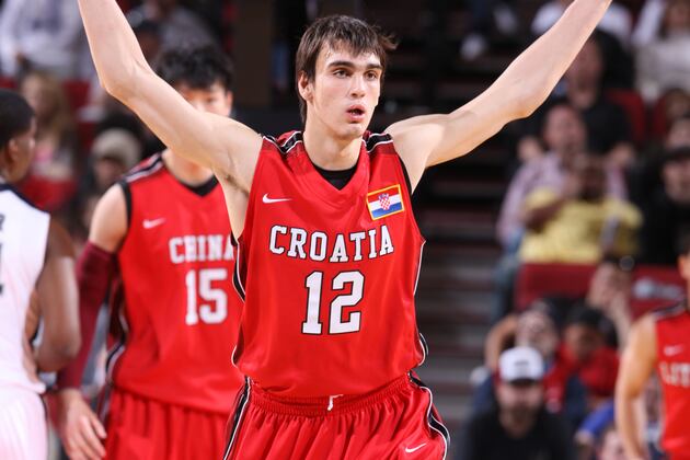 Report: NBA Prospect Saric to Stay in Europe