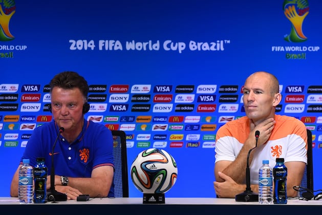 Outstanding Partnership Between Van Gaal and Robben Has Dutch Dreaming Again