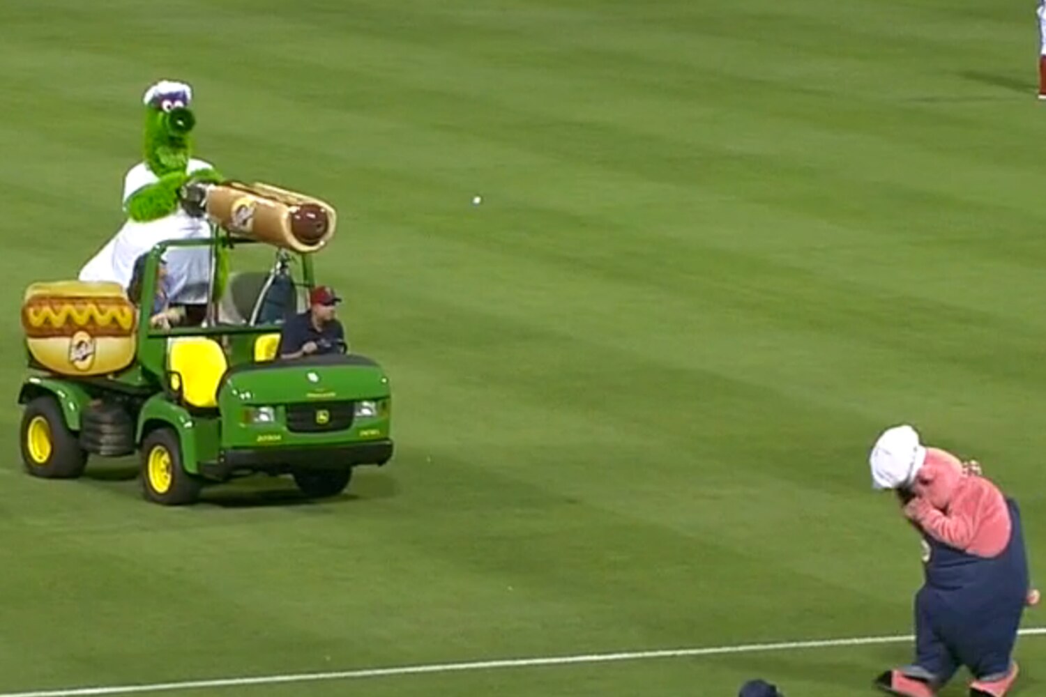 Hatfield Hot Dog Launcher Hatfield Hot Dog Launcher
