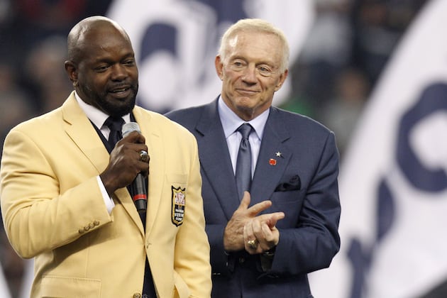 Emmitt: 'I Don't Think Anybody Can Explain Anything That Mr. Jones Is Doing'