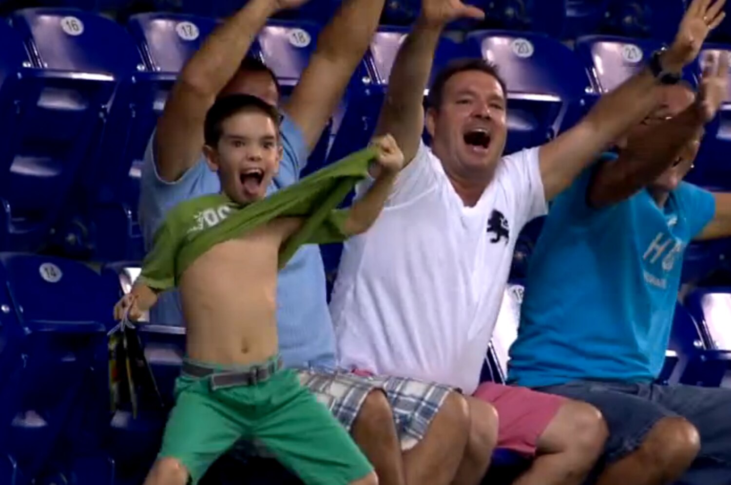 Kid Goes Crazy Over Video Game Kid Goes Crazy Over Video Game