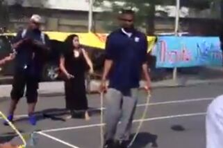 Video: Andrew Wiggins Is Horrible at Jumping Rope