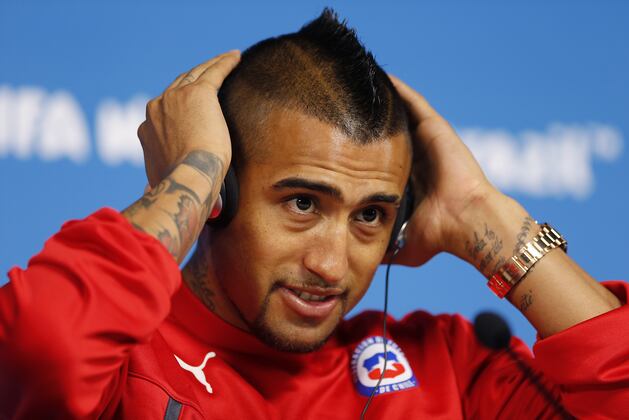 Manchester United Transfer News: Arturo Vidal Mega Bid Planned by Louis van Gaal