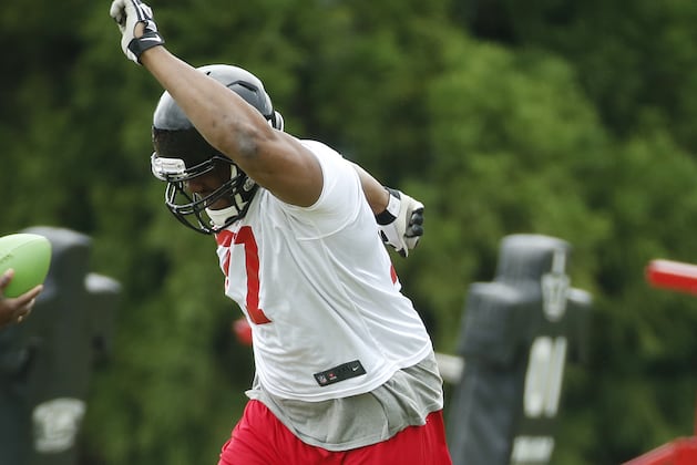 Jets WR Eric Decker High on Falcons DT Hageman