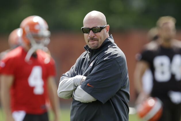 Mike Pettine Would Rather the Browns Have Camp off Campus