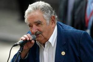 Uruguayan President Lashes out at FIFA over Luis Suarez's Bite Ban