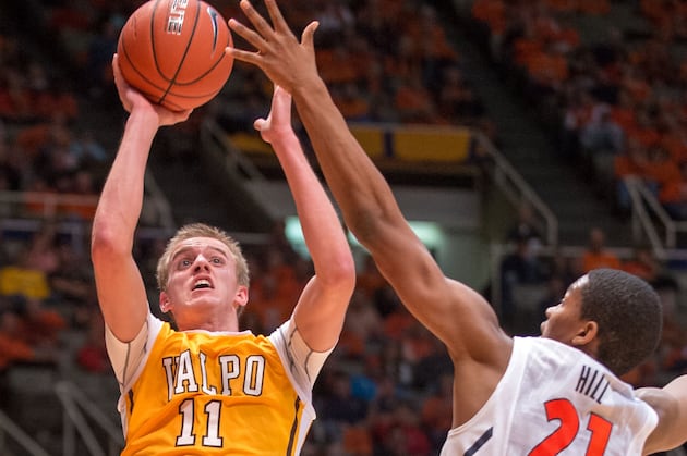 Valparaiso Announces Departure of Guard/forward ClayYeo