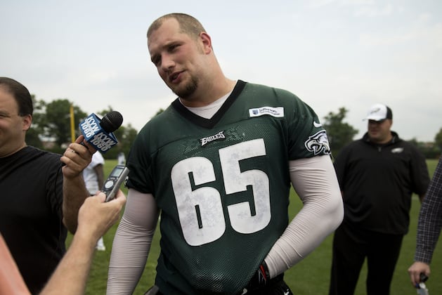 Report: Eagles Starting RT Suspended 4 Games for PEDs