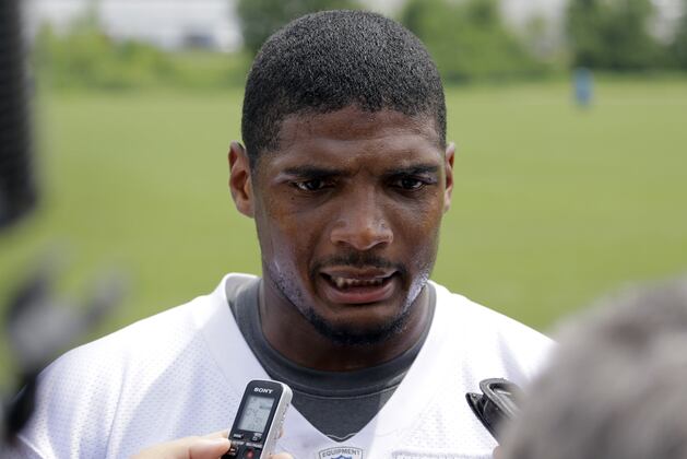 CFL Eyeing Michael Sam If He Doesn't Stick in St. Louis