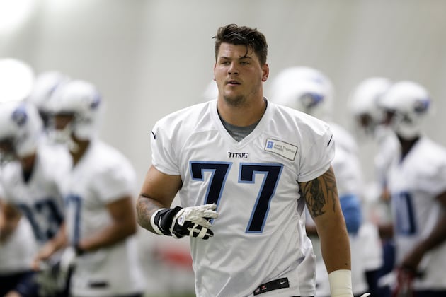Titans, Lewan Likely Fighting over Roster Bonuses