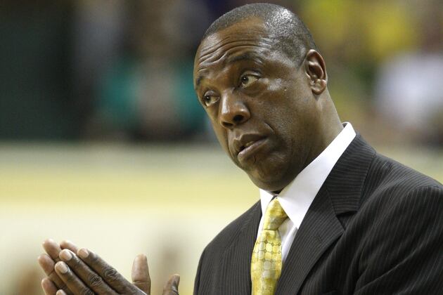 Ernie Kent Will Let Flashy Freshman Point Guard Trevor Dunbar Play His Game