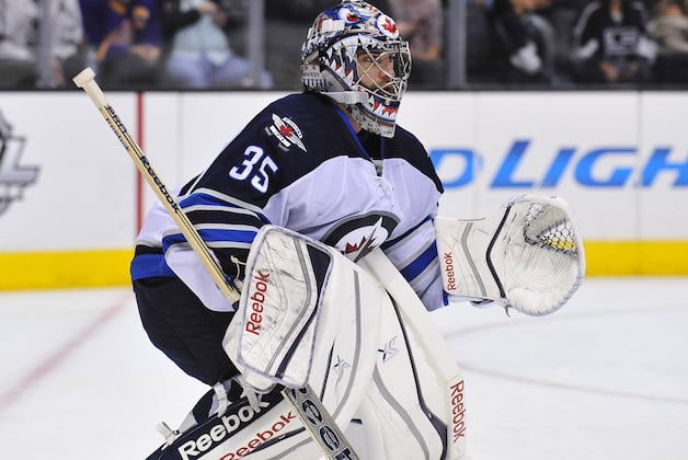 Florida Panthers sign G Al Montoya to two-year deal