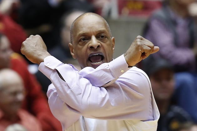 Basketball Announces Coaching Staff Changes