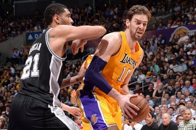 Report: Gasol Seriously Considering Spurs