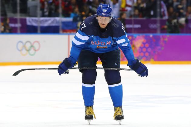 Leafs Sign Finnish Center Kontiola