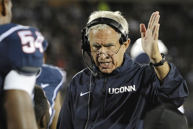 Bears Defensive Line in Good Hands with Paul Pasqualoni