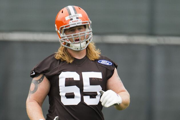 Browns Guard Gilkey Hopes to Claw His Way into Prominent Role