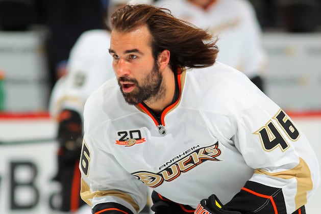 Flyers Agree to Terms with Zack Stortini