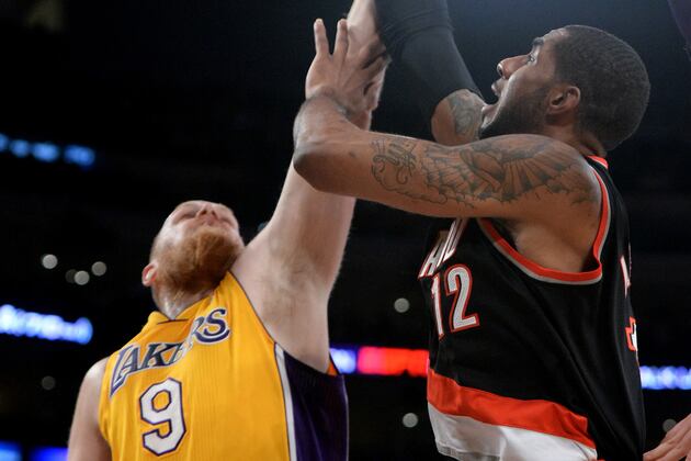 Canzano: Blazers' Deal for Kaman 'Is a Shrug'