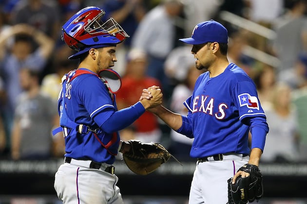 Rangers Power Past Mets 5-3 to Stop Slide