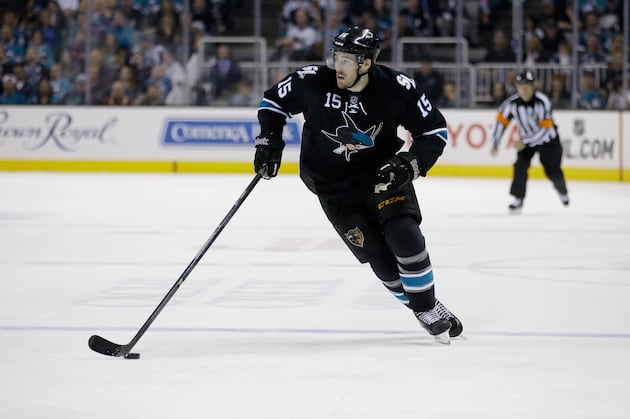 Sharks Re-Sign Forward James Sheppard